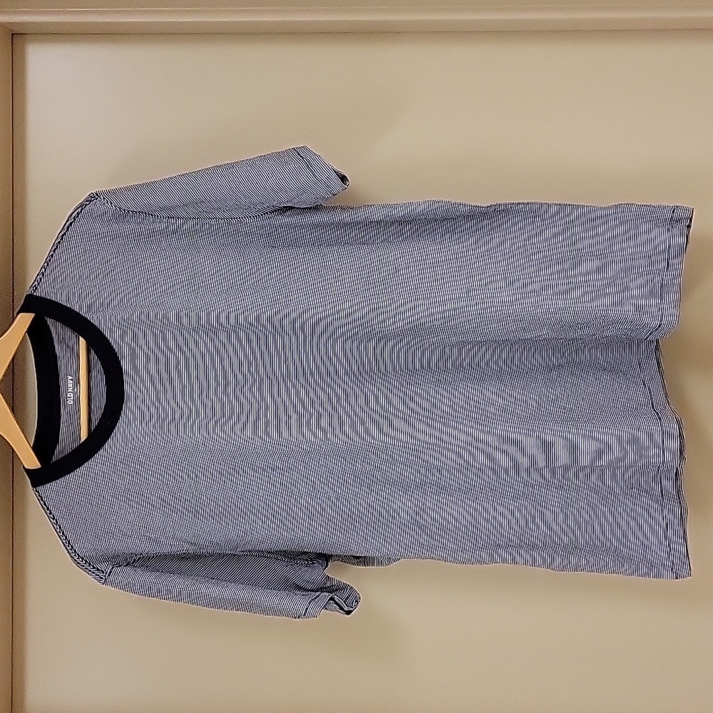Men's Old Navy Shirt